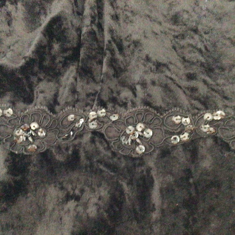 Molly Malloy Evening - Black velvety evening gown - Picture 6 of 12